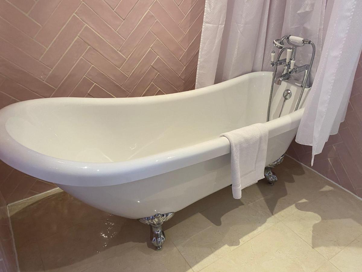 Stoneleigh House Boutique Hotel バッキンガム エクステリア 写真